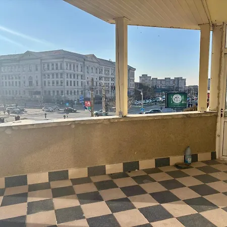Apartment Sara Luxury - 3 Lux Cu Terasa Centru - Universitate, Craiova