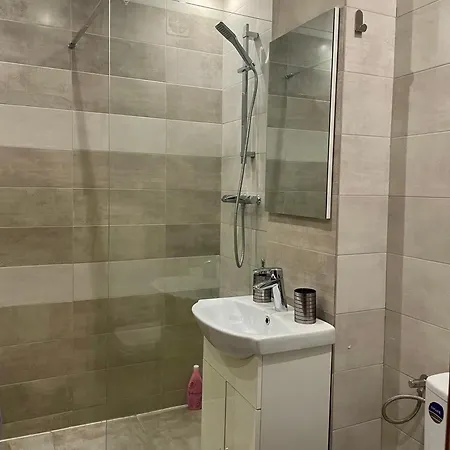 Sara Luxury - 3 Lux Cu Terasa Centru - Universitate,